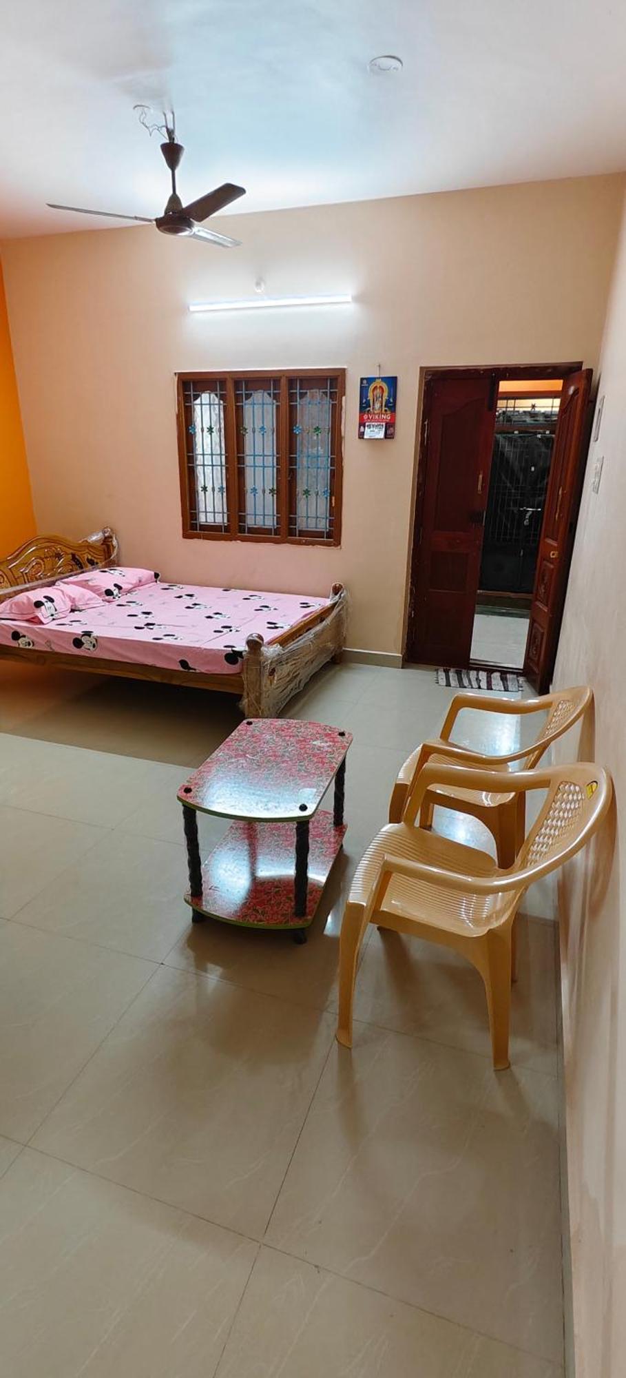 Sri Annai Home Stay I Tiruvannámalaj Kültér fotó